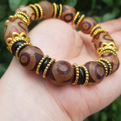 ️Vòng tay nam mã não tây tạng nâu 3 mắt kiểu Size vòng 14mm đẹp Ý nghĩa mang năng lượng tích cực may mắn cát tường cho gia chủ ạ