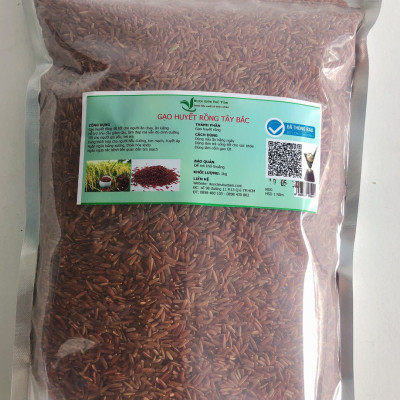 Gạo Lứt Huyết Rồng (Gạo lứt đỏ) - Dùng thích hợp cho người tiểu đường tim mạch huyết áp - Trồng ở ruộng bậc thang ở núi rừng sơn la - Chăm bón tự nhiên