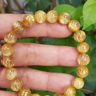 Vòng đeo tay phong thủy may mắn nữ đá thạch anh tóc vàng đồng trục tự nhiên Size vòng hạt 9mm ánh sáng rất đẹp Vòng chuẩn hợp nữ mệnh kim, mệnh thổ, mệnh Thủy ạ