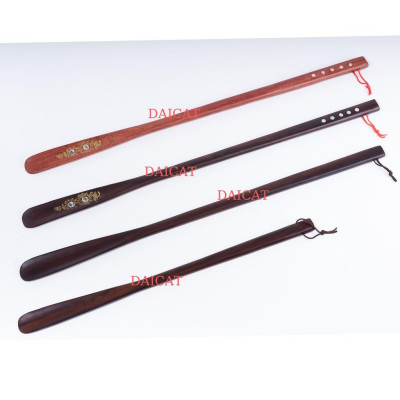 Combo hai Cây xỏ giầy gỗ  , xỏ giầy bằng gỗ