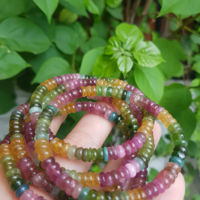 Vòng Tay Phong thủy may mắn  Chất liệu Đá Tourmaline bánh xe đẹp tự nhiên màu đẹp  Nữ tất cả các mệnh đeo vừa đẹp vừa xinh tốt cho sức khỏe ạ