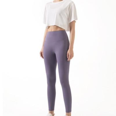 Áo pull ngắn crop top màu trắng năng động, trẻ trung cho nữ